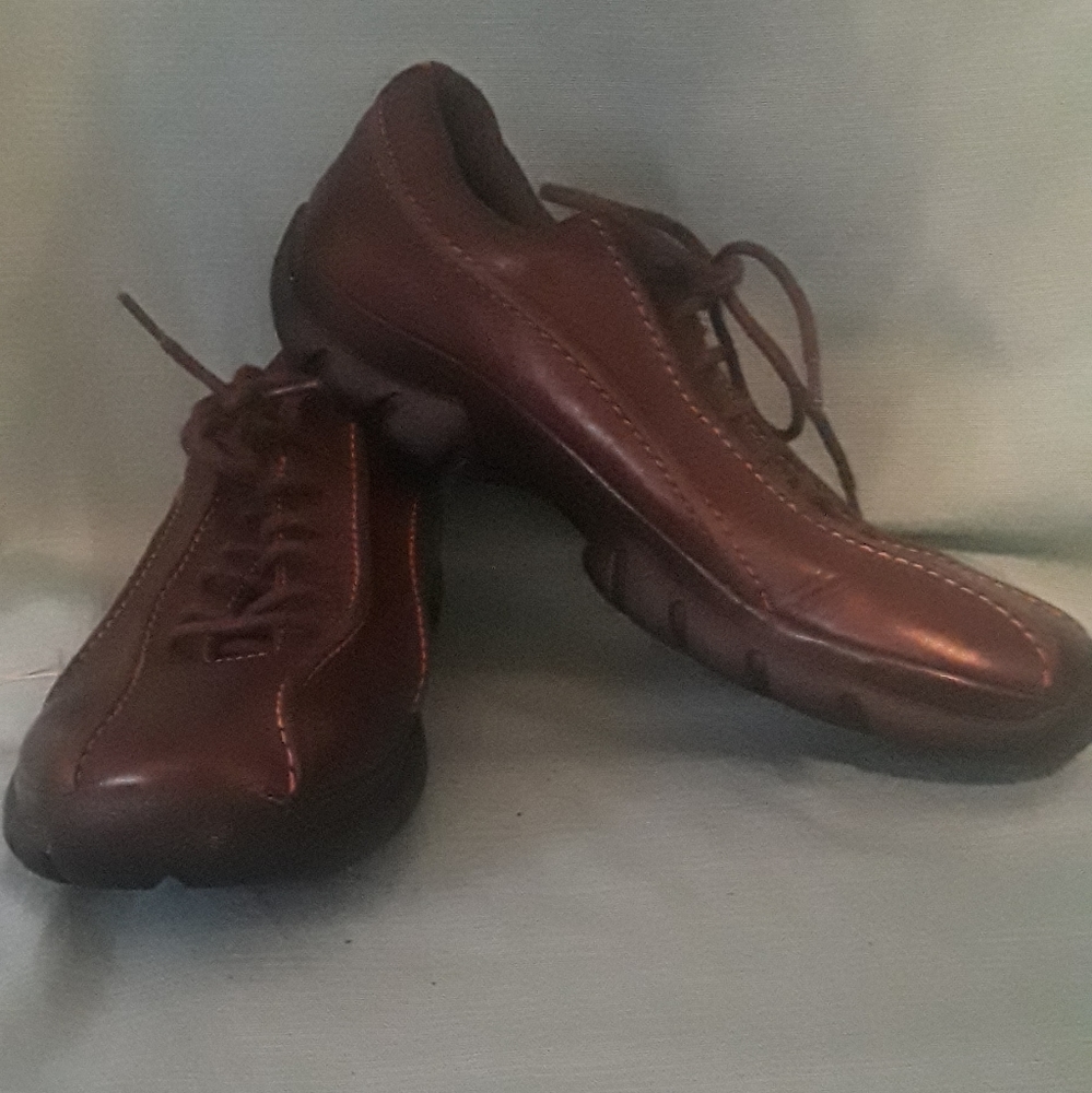 EUC Rockport Leather XCS Lace up Oxfords,  7M